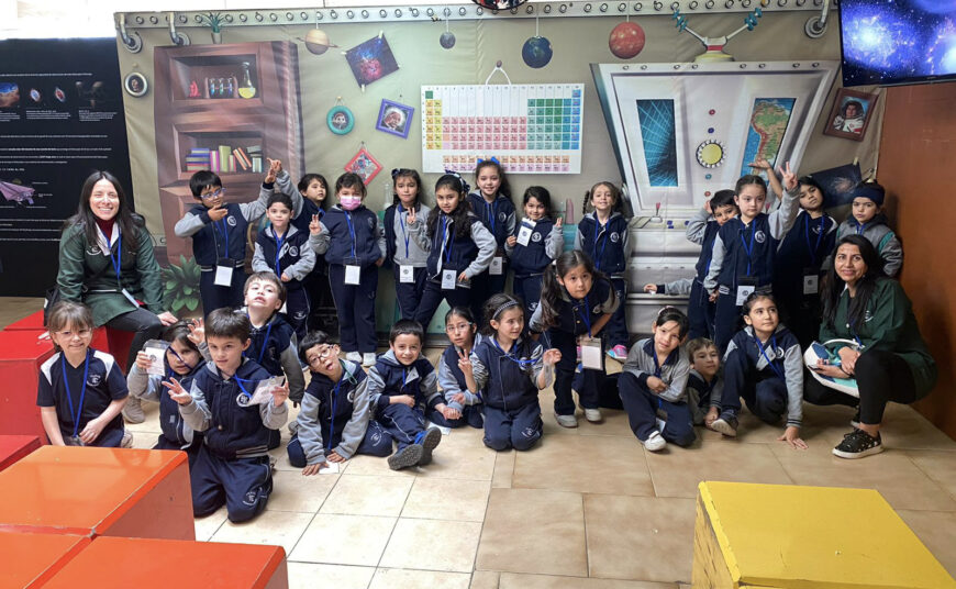 2-Kinder Planetario 2